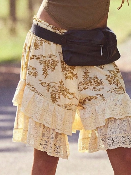 Pants - Boho Floral Print Stretchy Waist Tiered Lace Shorts
